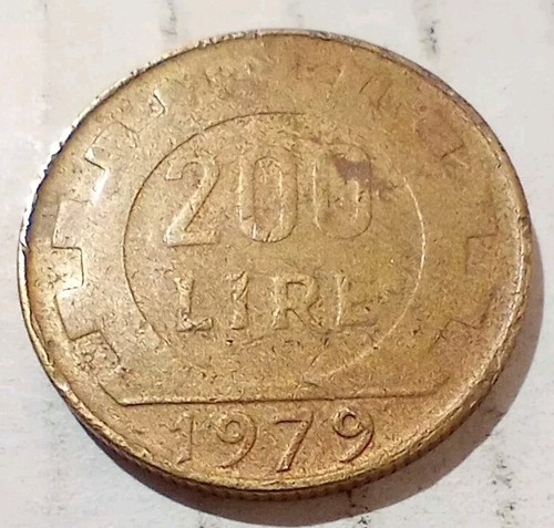 200 lire 1979 italy coin - 200,