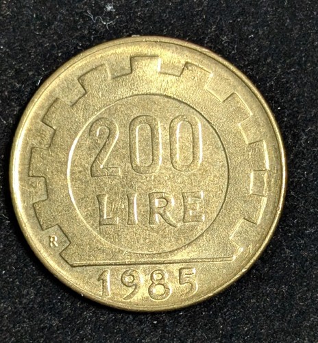 1985 italy 200 lire - italy,