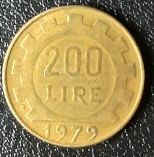 1979 italy 200 - lire, 105